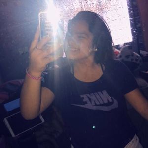 Meet your Posher, Azucena